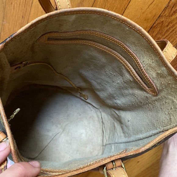 LARGE bucket bag - Picture 6 of 7